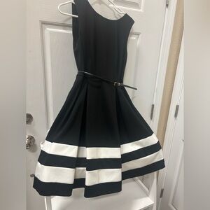 Calvin Klein Elegant Black and White Sleeveless belted Dress Size 8